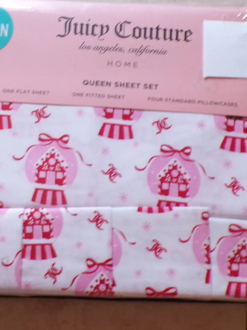 JUICY COUTURE Queen Size Sheet Set Gingerbread Houses n Snow Globes Holiday 6 PC